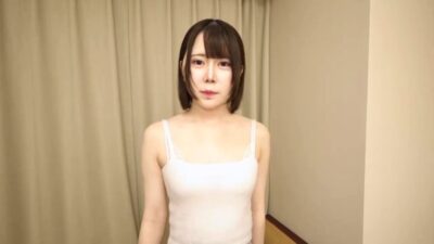 FC2-PPV-4892594 순수하고 귀여운 19세 연수생의 지하 아이돌 승격 전 영상, 숨겨진 은밀한 모습