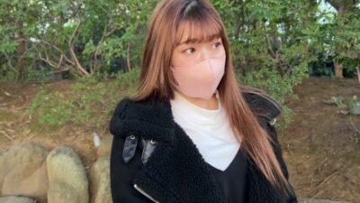 FC2-PPV-4909924 매장 직원 유리카 쨩이 너무 고분고분하고 하자는 대로 다 해줘서, 아저씨 정액을 대량으로 노콘 질내사정 해버렸습니다.