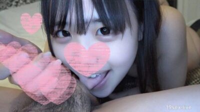 FC2-PPV-4904966 첫 촬영. 얼마 전까지 처녀였던 18살 여대생. 몸매 구석구석 만끽하기. 대딸이랑 페라도 수준급. 진짜 흥분해서 질내사정